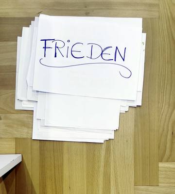 Zettel 044: FRIEDEN
